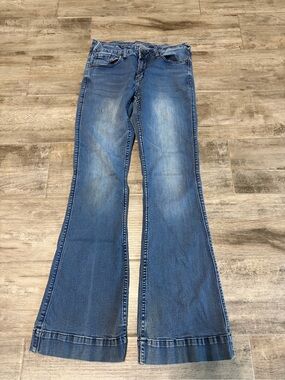 Cowgirl Tuff Women's Blue Flare Jeans